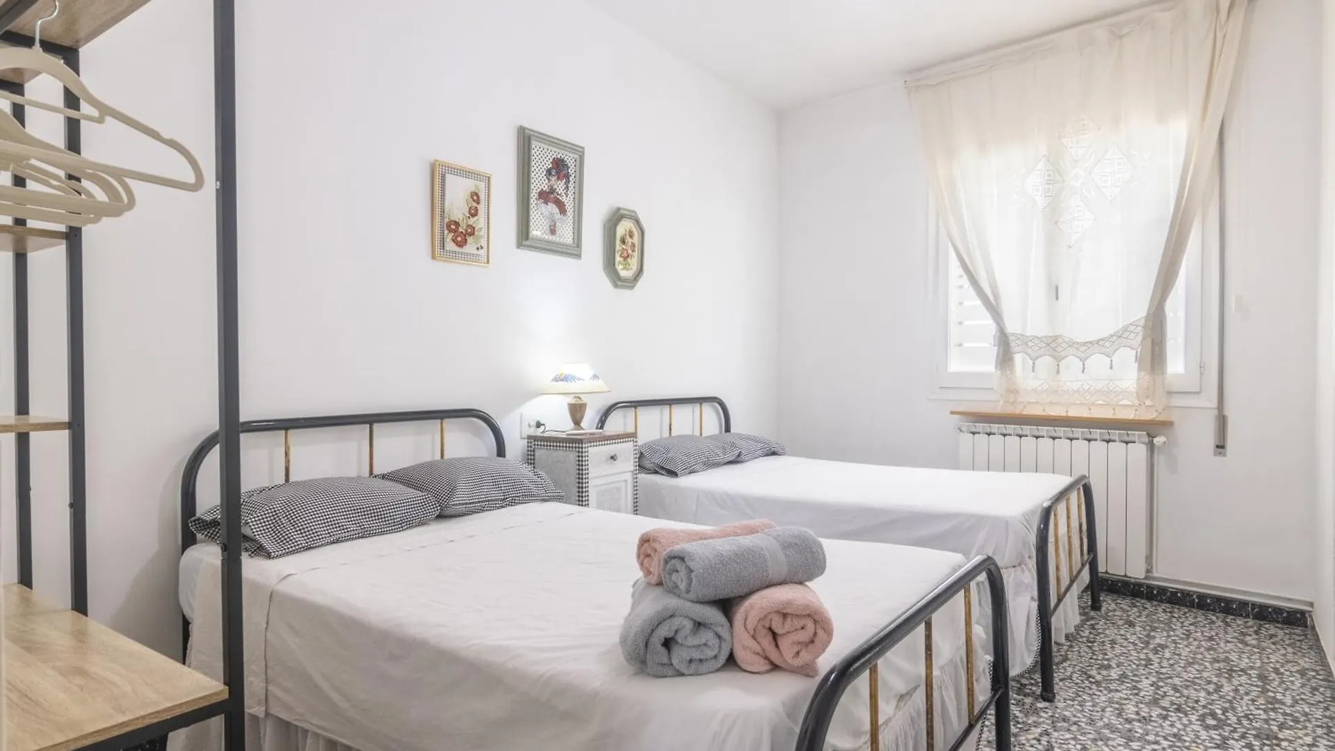 Cal Marcos Villa Torregrossa 0*,